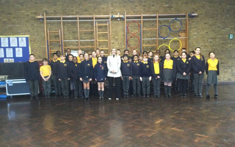 Local MP Visits Drapers’ Brookside Junior School f...